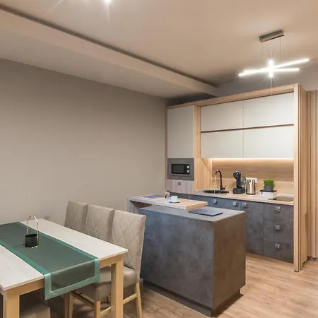 Luxury * 布尔加斯